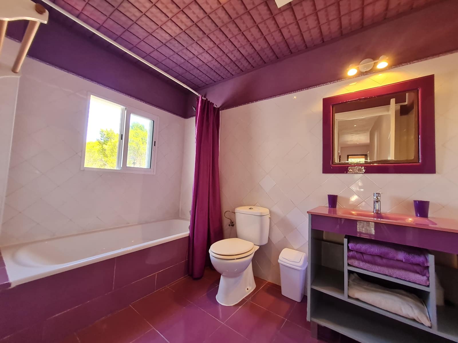 4 bedroom Villa for rent in Cala Mondrago with garage - € 2,250 (Ref: 8461256)