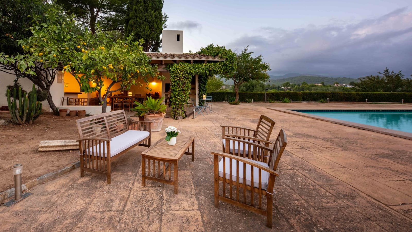 4 soveværelse Finca/Landehus til salg i Establiments med swimmingpool garage - € 1.995.000 (Ref: 8465954)