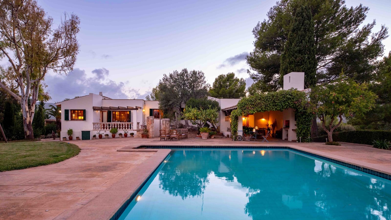 4 soveværelse Finca/Landehus til salg i Establiments med swimmingpool garage - € 1.995.000 (Ref: 8465954)