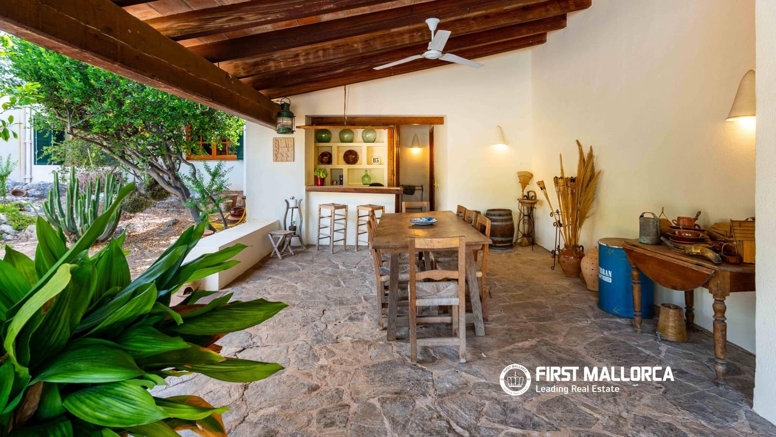 4 soveværelse Finca/Landehus til salg i Establiments med swimmingpool garage - € 1.995.000 (Ref: 8465954)