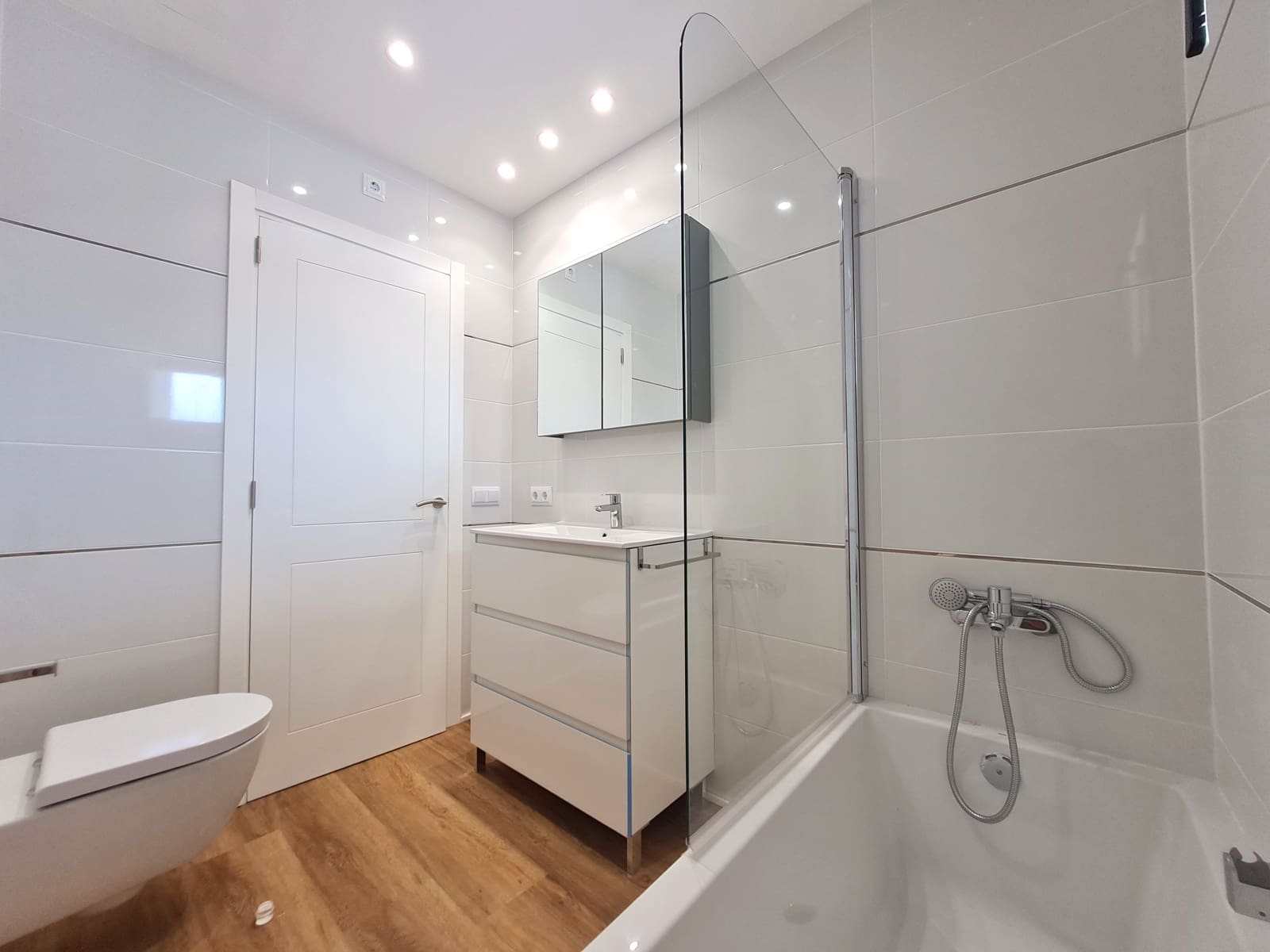 4 slaapkamer Appartement te huur in Portocolom met zwembad garage - € 2.900 (Ref: 8484179)