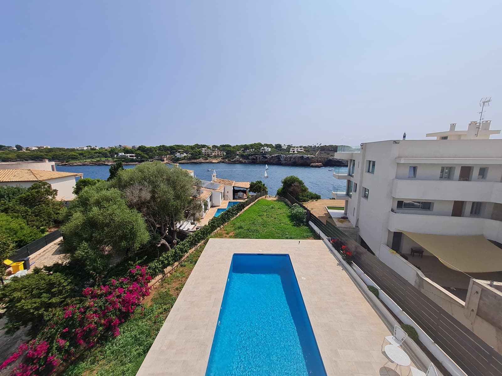 4 slaapkamer Appartement te huur in Portocolom met zwembad garage - € 2.900 (Ref: 8484179)