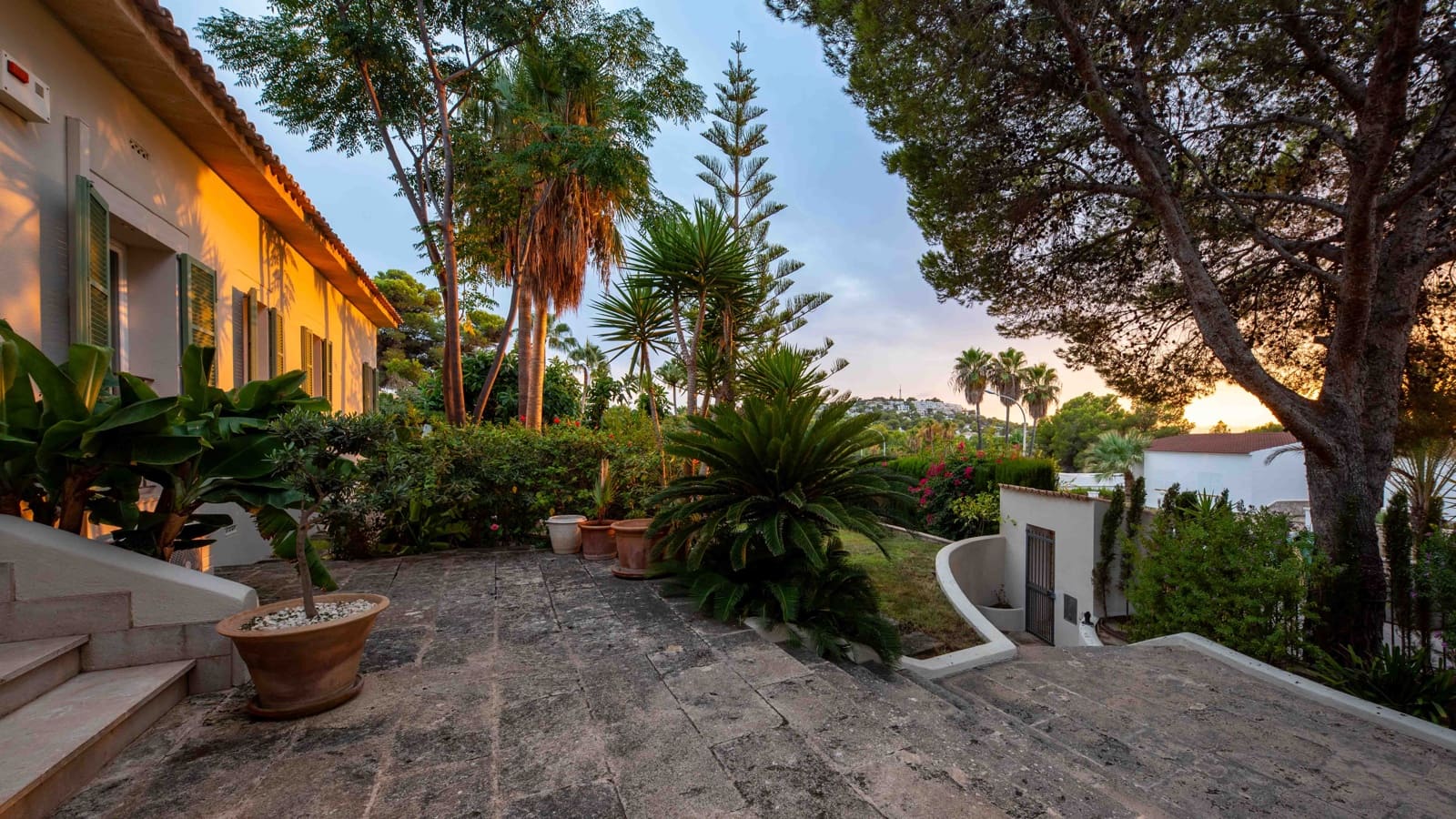 4 Zimmer Villa zu verkaufen in Santa Ponsa mit Pool Garage - 2.800.000 € (Ref: 8499548)