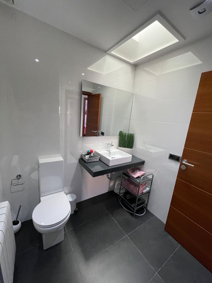 Villa/Maison Semi-Mitoyenne de 3 chambres à louer à Marratxi avec garage - 2 500 € (Ref: 8518689)