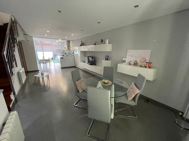 3 Zimmer Doppelhaus zu vermieten in Marratxí mit Garage - 2.500 € (Ref: 8518689)