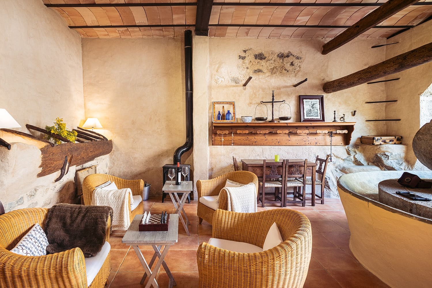 8 soveværelse Byhus til salg i Estellenchs - € 2.600.000 (Ref: 8528848)