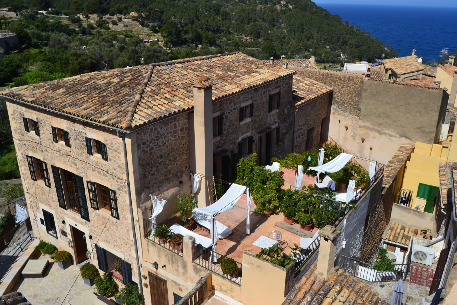 8 soveværelse Byhus til salg i Estellenchs - € 2.600.000 (Ref: 8528848)