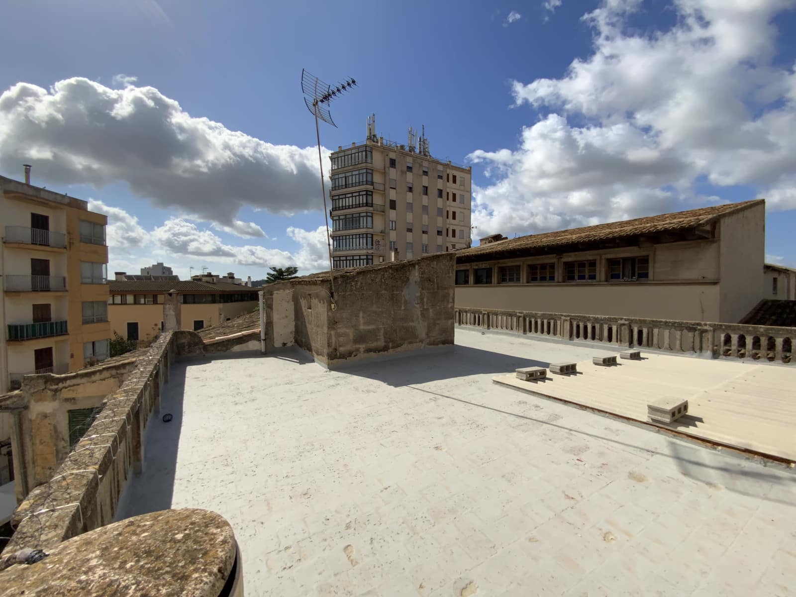 8 soveværelse Byhus til salg i Manacor med garage - € 1.600.000 (Ref: 8533343)