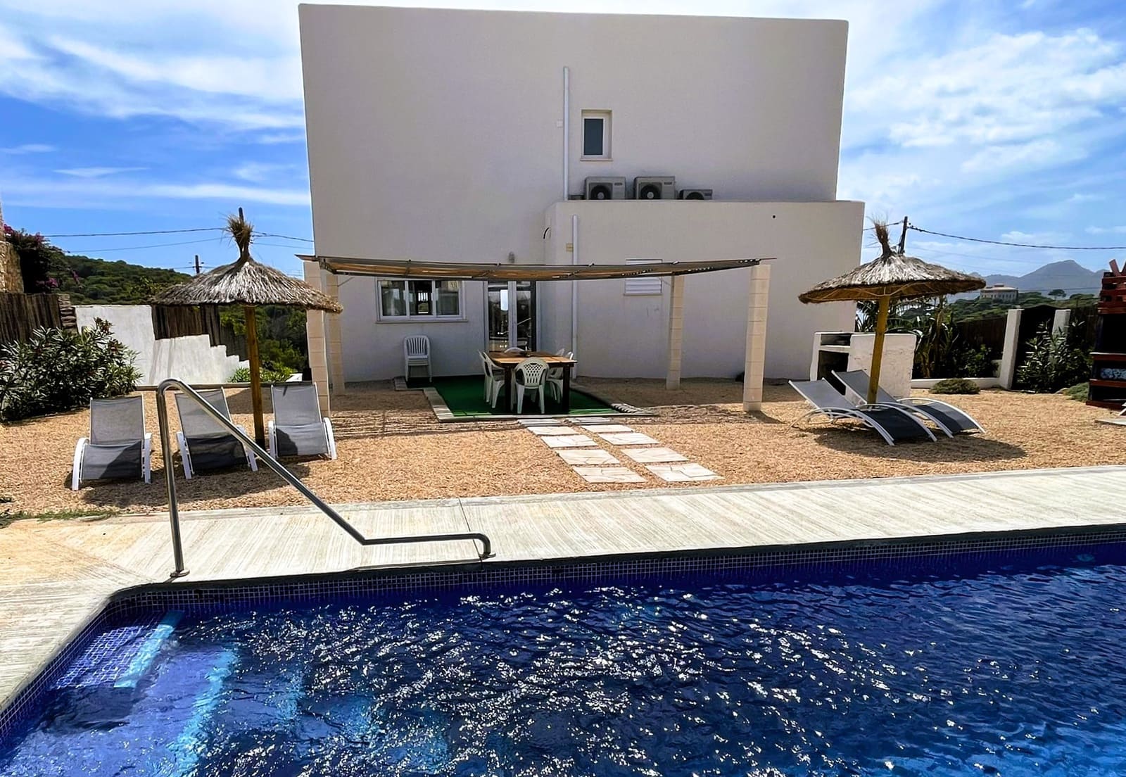 5 Zimmer Villa zu verkaufen in Cala Ratjada mit Garage - 1.350.000 € (Ref: 8537752)