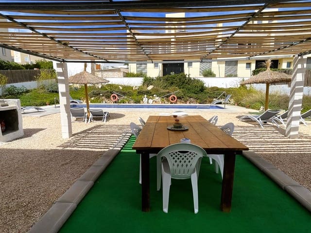 5 Zimmer Villa zu verkaufen in Cala Ratjada, Capdepera mit Garage - 1.350.000 € (Ref: 8537752)
