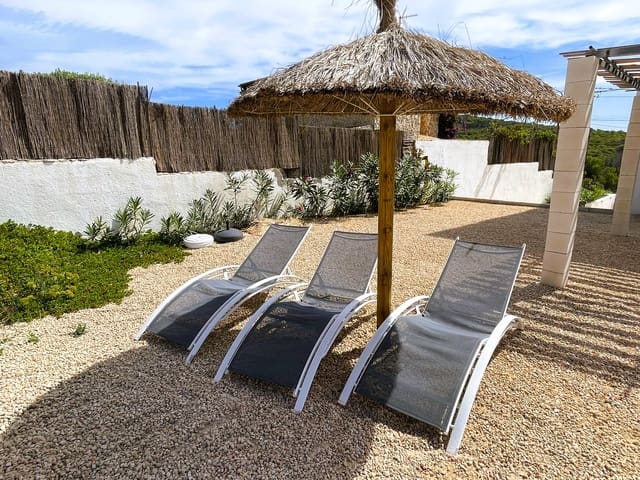 5 Zimmer Villa zu verkaufen in Cala Ratjada, Capdepera mit Garage - 1.350.000 € (Ref: 8537752)