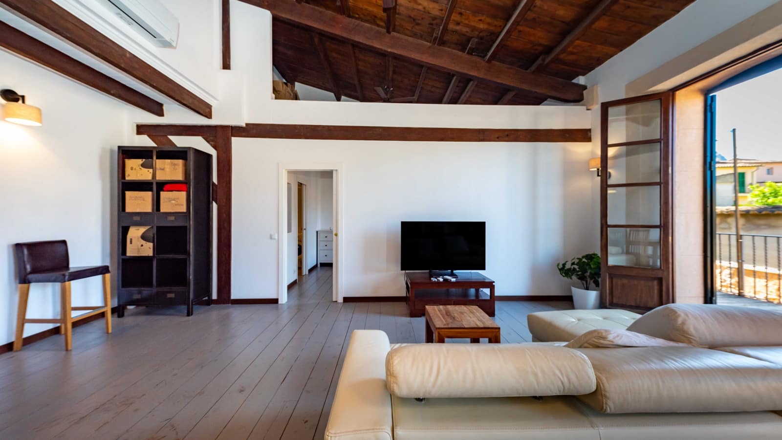 5 soveværelse Byhus til salg i Soller med garage - € 1.980.000 (Ref: 8537760)