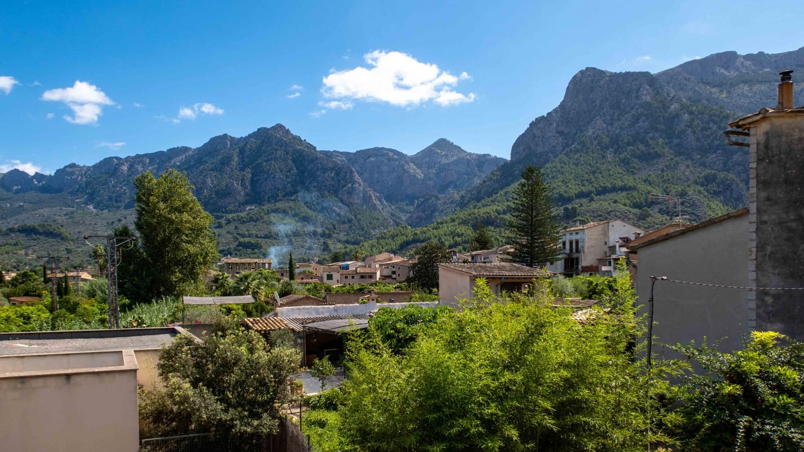 5 soveværelse Byhus til salg i Soller med garage - € 1.980.000 (Ref: 8537760)