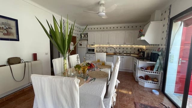 9 soveværelse Rækkehus til salg i Montuïri med swimmingpool garage - € 995.000 (Ref: 8543951)