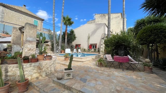 9 soveværelse Rækkehus til salg i Montuïri med swimmingpool garage - € 995.000 (Ref: 8543951)