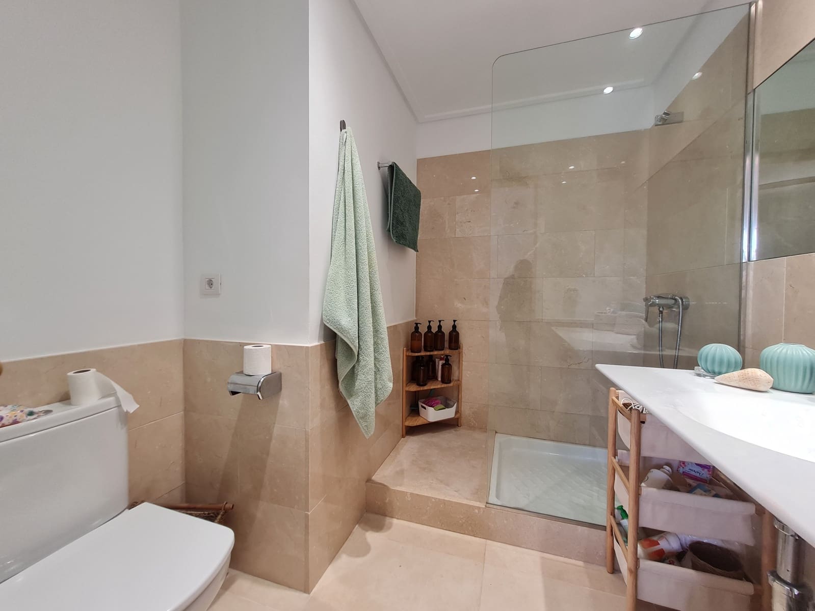 2 bedroom Apartment for rent in S'Estanyol - € 2,000 (Ref: 8546334)