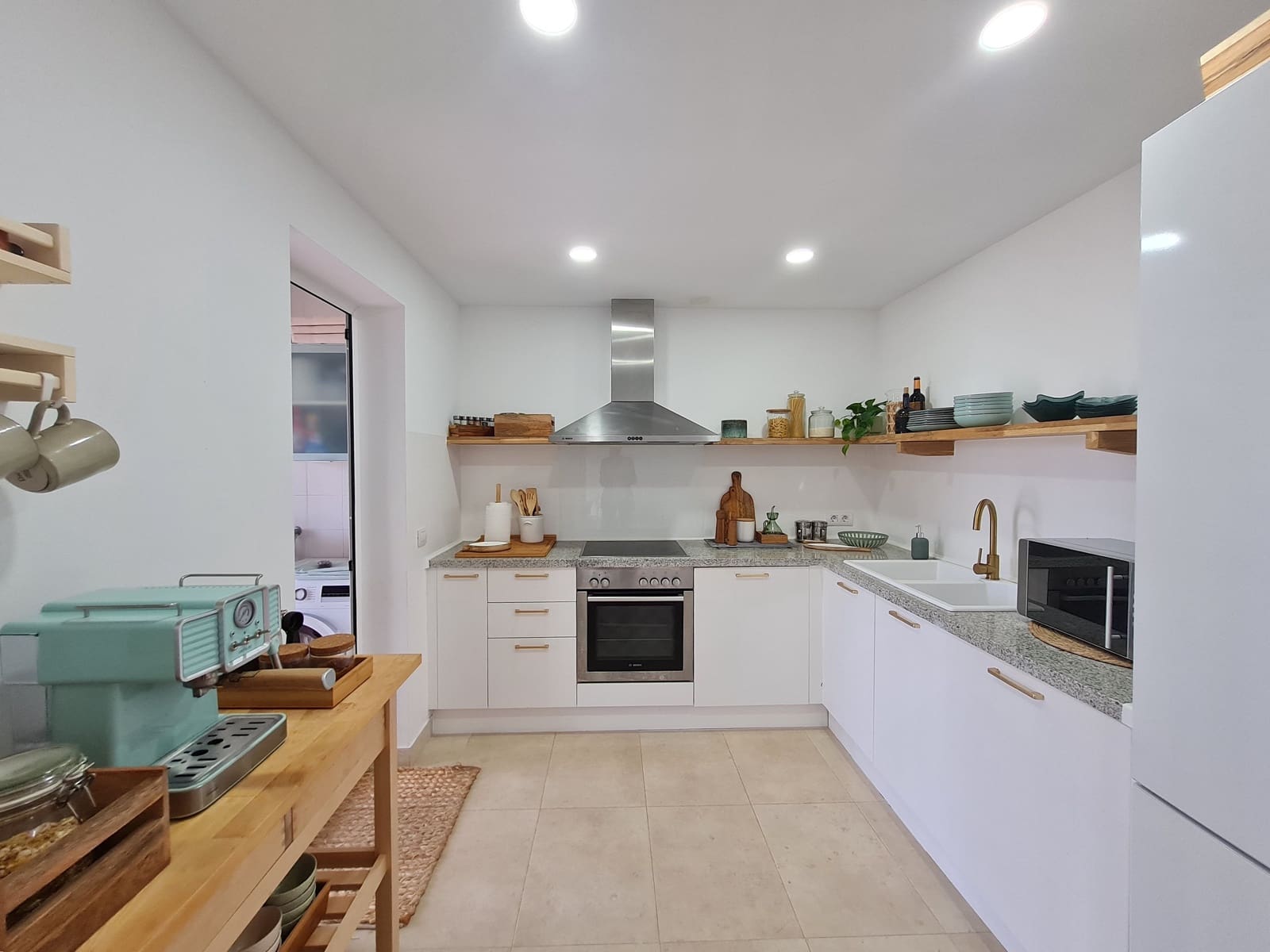 2 bedroom Apartment for rent in S'Estanyol - € 2,000 (Ref: 8546334)