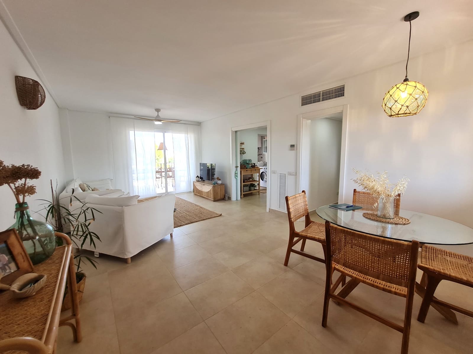 2 bedroom Apartment for rent in S'Estanyol - € 2,000 (Ref: 8546334)