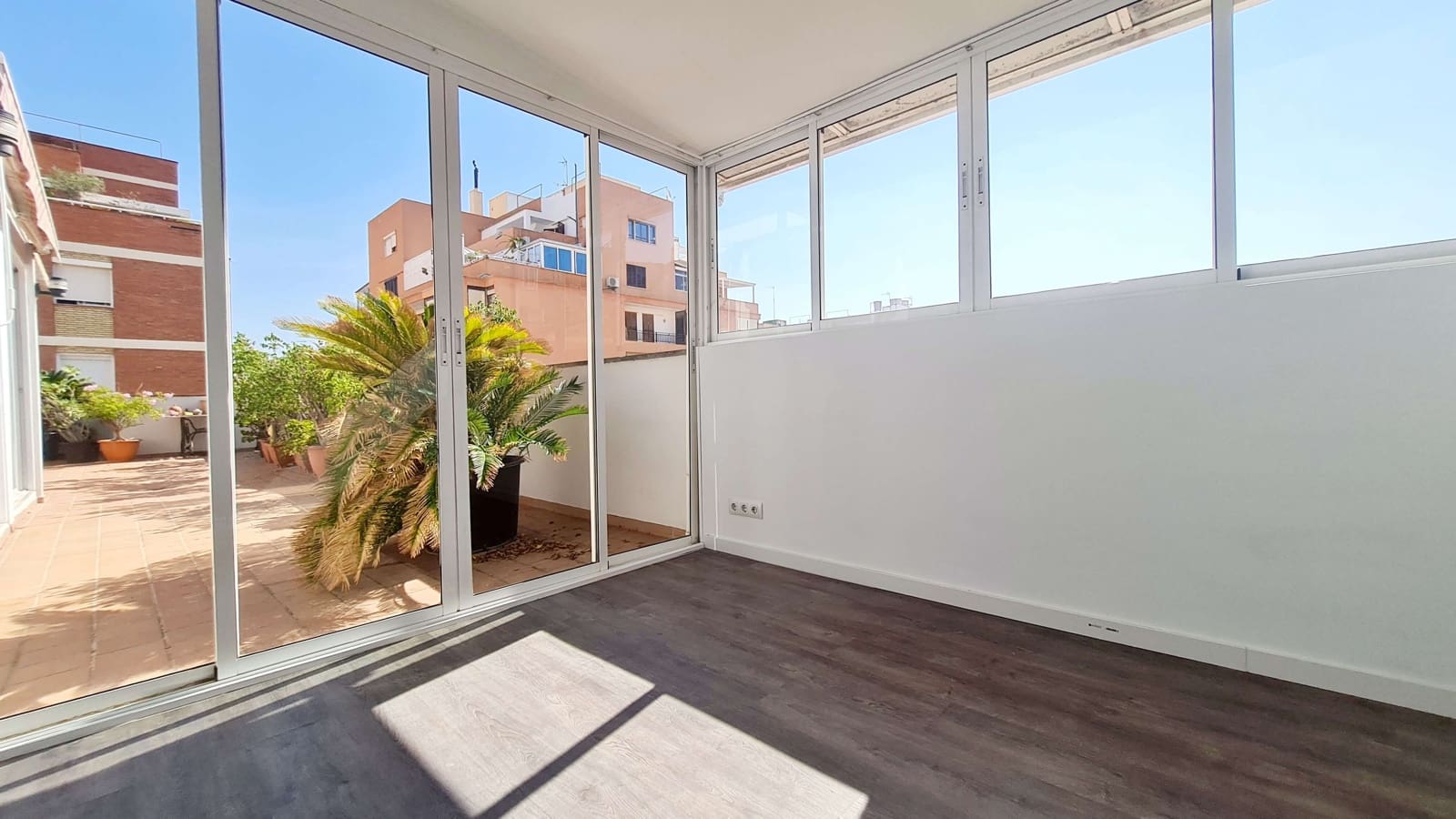 Apartamento de 2 habitaciones en Palma de Mallorca en alquiler con garaje - 1.870 € (Ref: 8548722)
