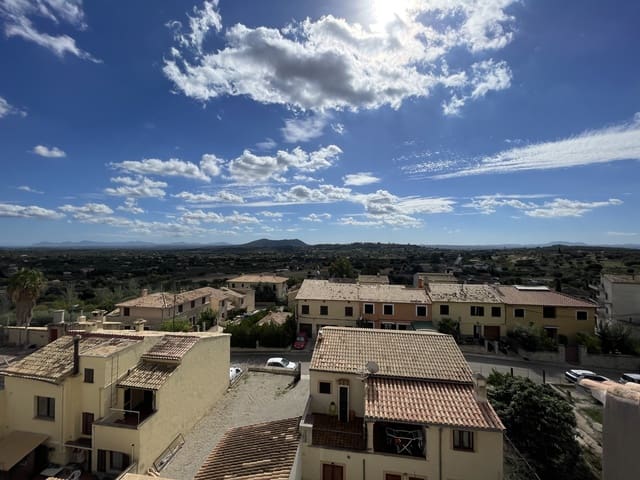 4 makuuhuone Huvila myytävänä paikassa Selva mukana uima-altaan - 349 000 € (Ref: 8559036)