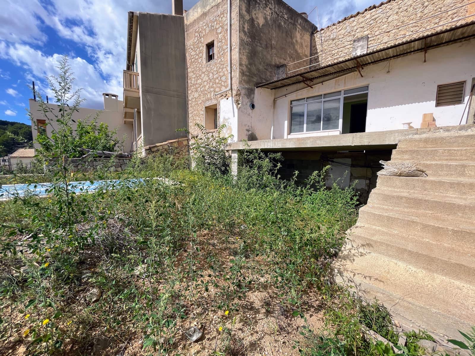 4 soveværelse Villa til salg i Selva med swimmingpool - € 349.000 (Ref: 8559036)