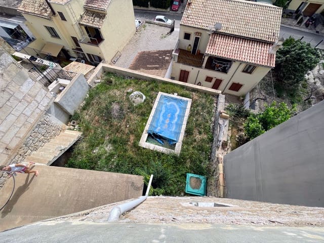 4 makuuhuone Huvila myytävänä paikassa Selva mukana uima-altaan - 349 000 € (Ref: 8559036)