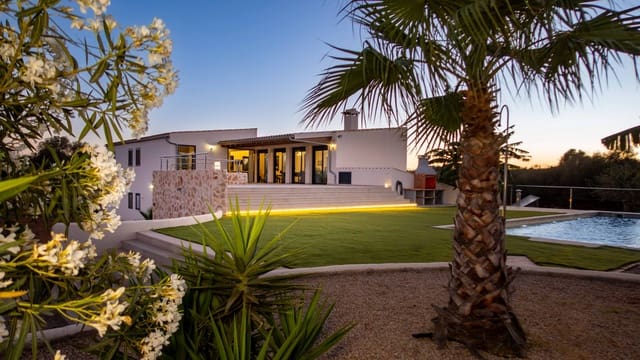 5 Zimmer Finca/Landgut zu vermieten in Campos - 8.000 € (Ref: 8560931)