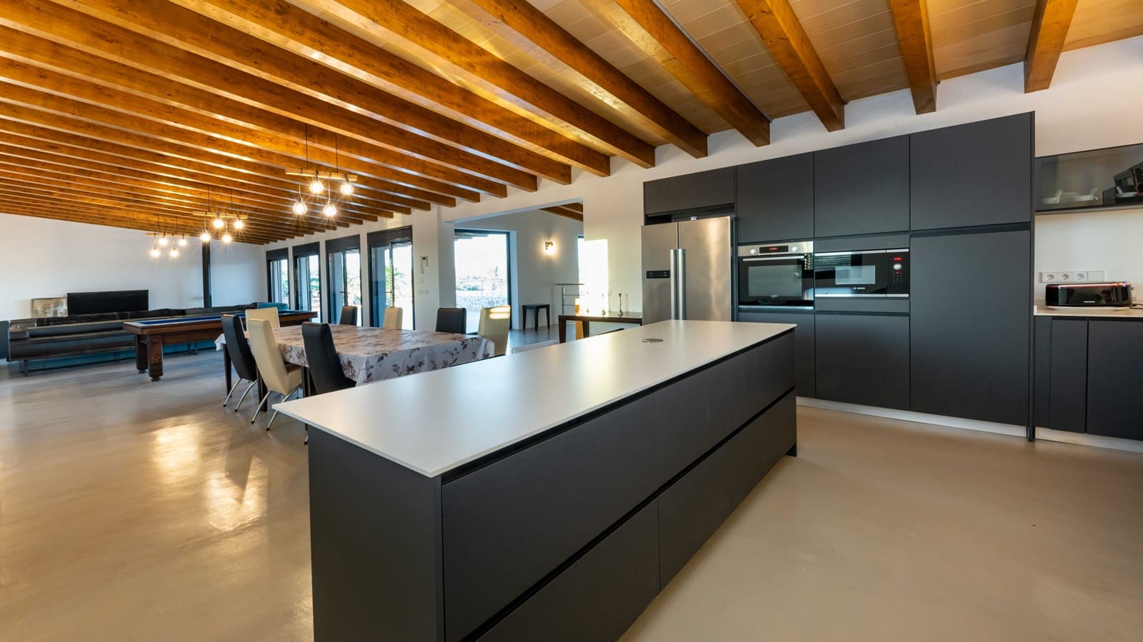 5 soveværelse Finca/Landehus til leje i Campos - € 8.000 (Ref: 8560931)