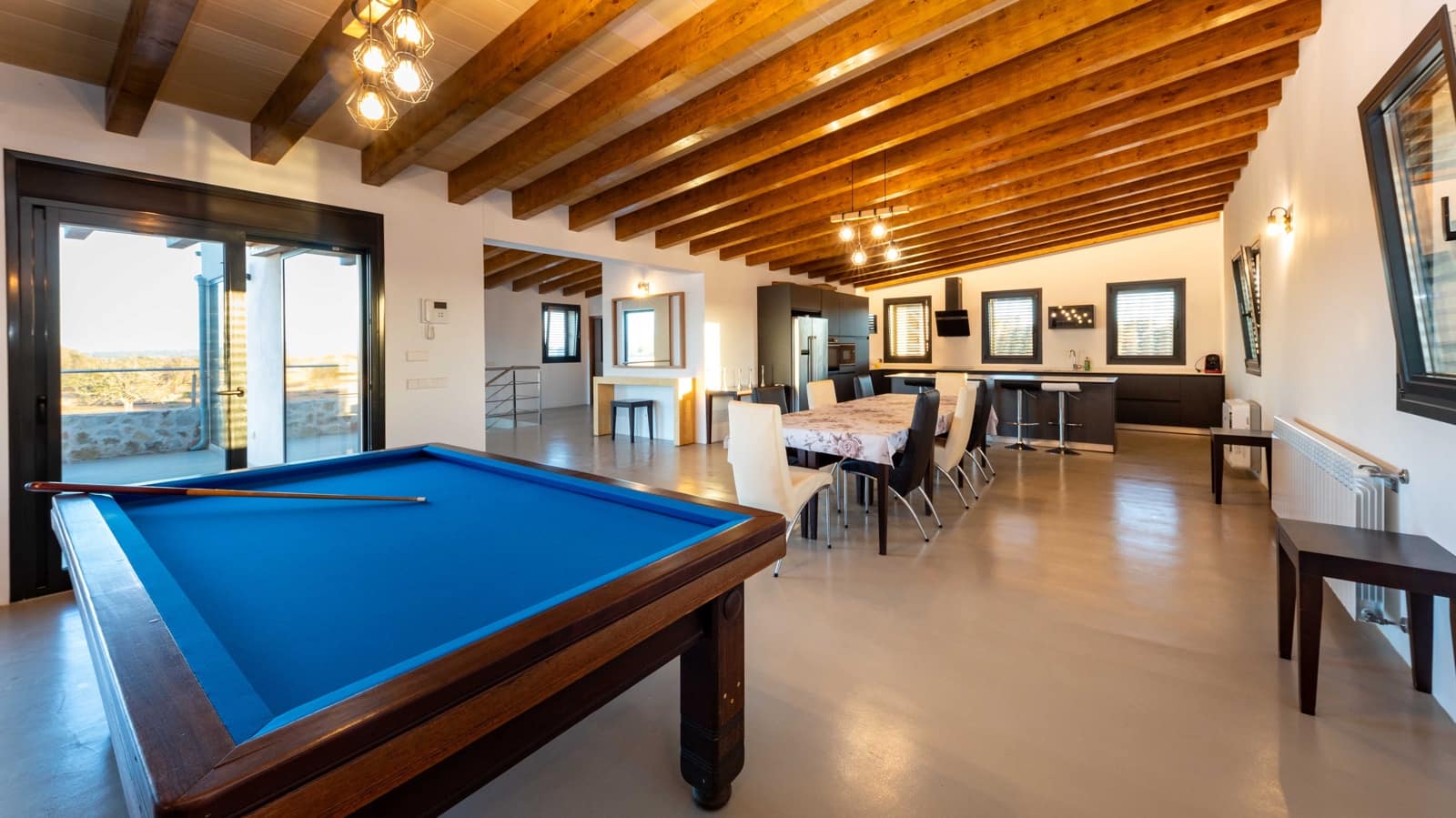 5 soveværelse Finca/Landehus til leje i Campos - € 8.000 (Ref: 8560931)