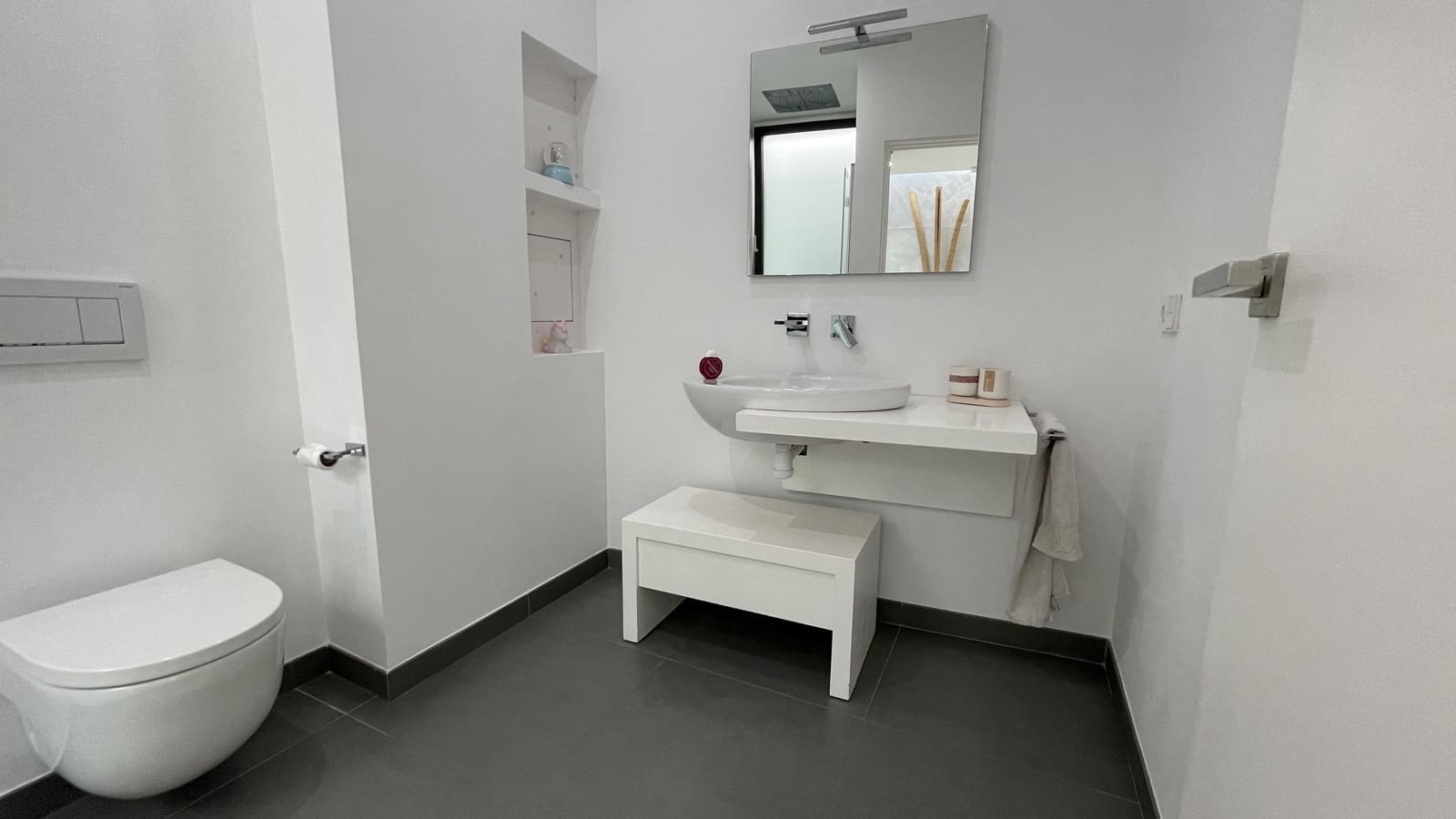 4 bedroom Villa for rent in Sa Pobla with pool garage - € 2,600 (Ref: 8563260)