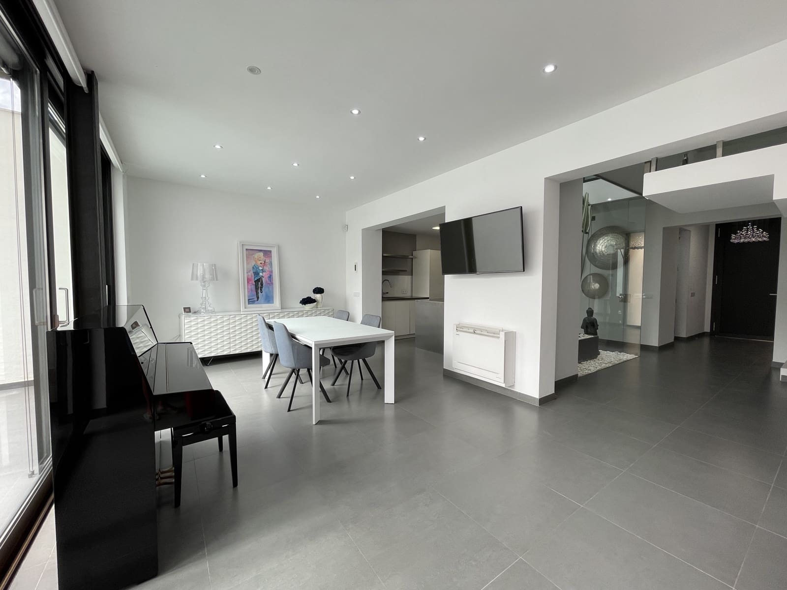 4 bedroom Villa for rent in Sa Pobla with pool garage - € 2,600 (Ref: 8563260)