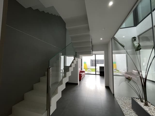 4 bedroom Villa for rent in Sa Pobla with pool garage - € 2,600 (Ref: 8563260)