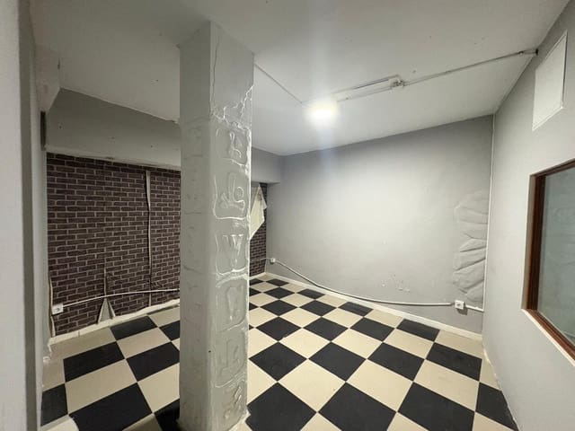 Erhverv til salg i El Terreno, Palma de Mallorca - € 420.000 (Ref: 8569278)