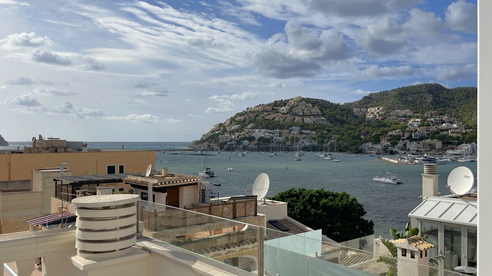 3 bedroom Apartment for sale in Puerto de Andratx with garage - € 1,690,000 (Ref: 8571468)