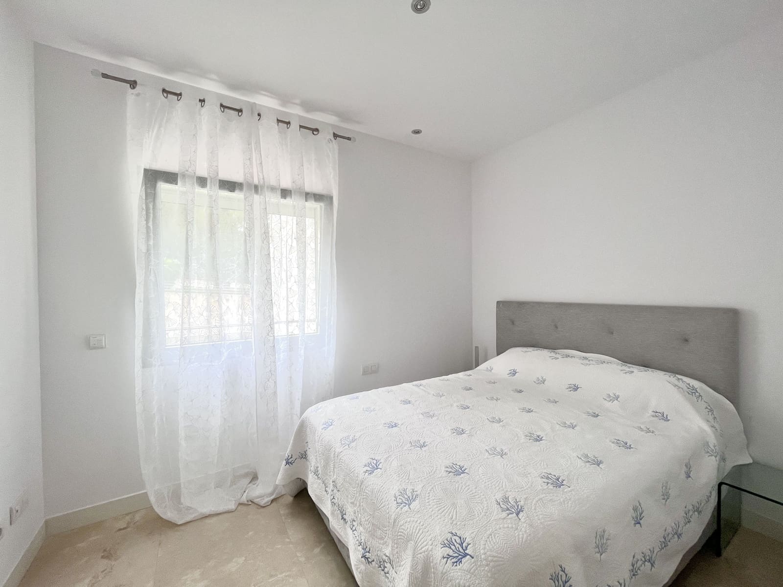 3 quarto Apartamento para arrendar em Bendinat com garagem - 6 000 € (Ref: 8580990)