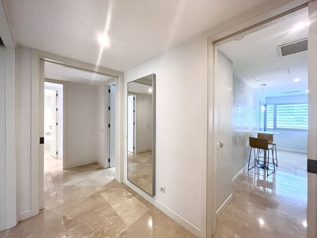 3 quarto Apartamento para arrendar em Bendinat, Calvià com garagem - 6 000 € (Ref: 8580990)