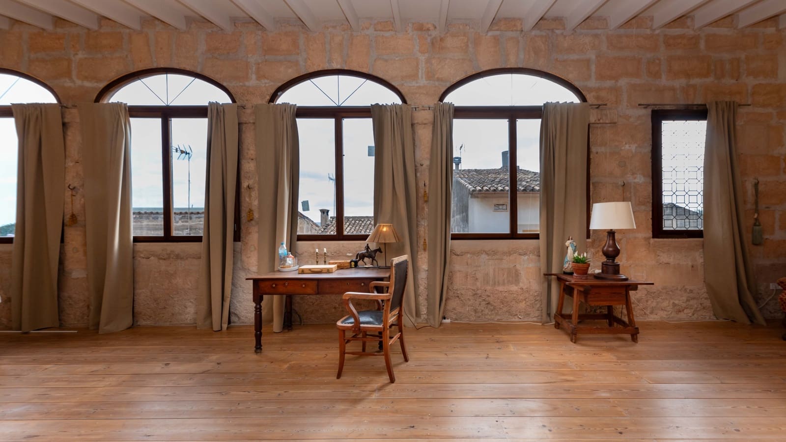 2 bedroom Townhouse for sale in Porreres with garage - € 1,890,000 (Ref: 8596677)