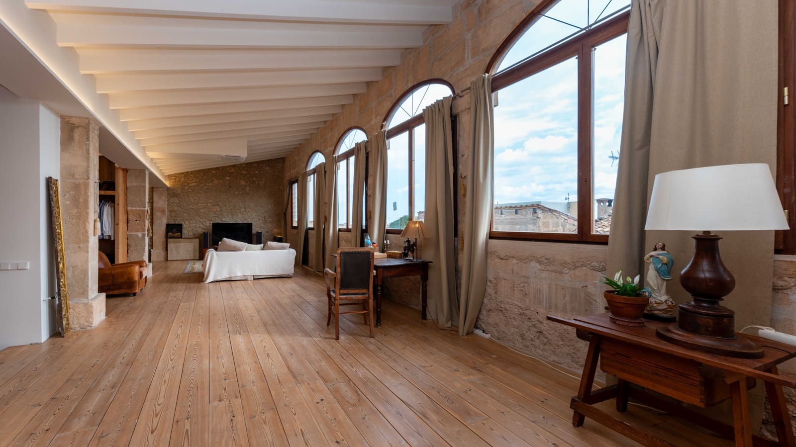 2 bedroom Townhouse for sale in Porreres with garage - € 1,890,000 (Ref: 8596677)