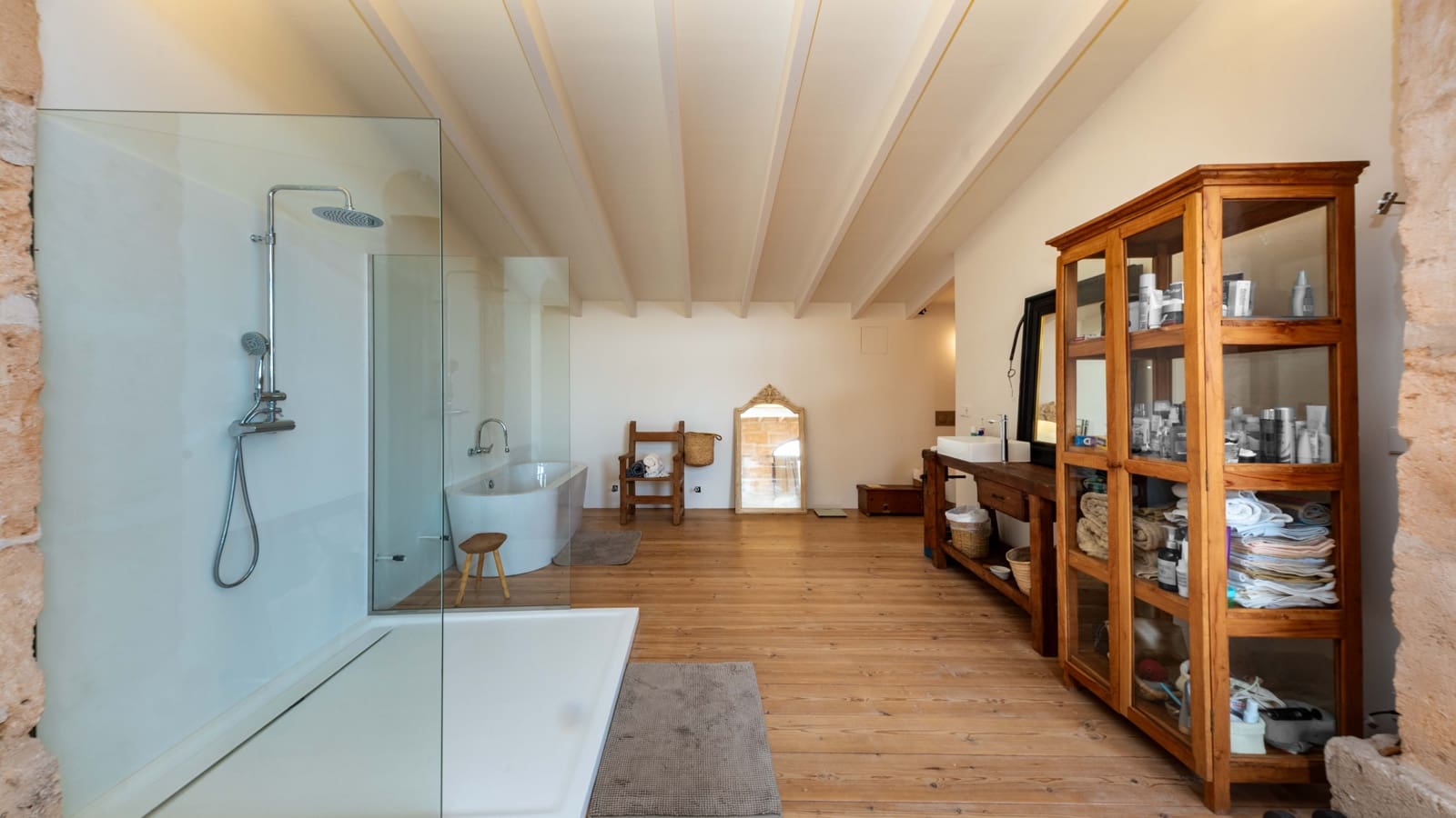 2 bedroom Townhouse for sale in Porreres with garage - € 1,890,000 (Ref: 8596677)