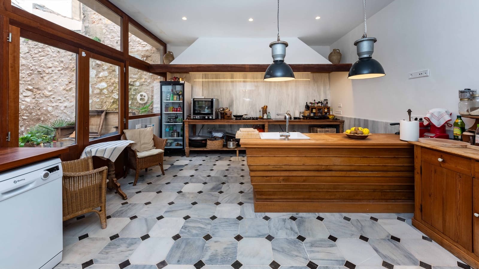 2 bedroom Townhouse for sale in Porreres with garage - € 1,890,000 (Ref: 8596677)