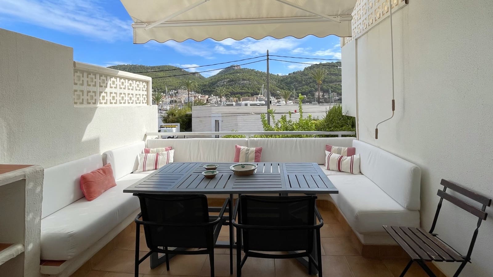 3 bedroom Apartment for rent in Puerto de Andratx with garage - € 3,000 (Ref: 8596678)