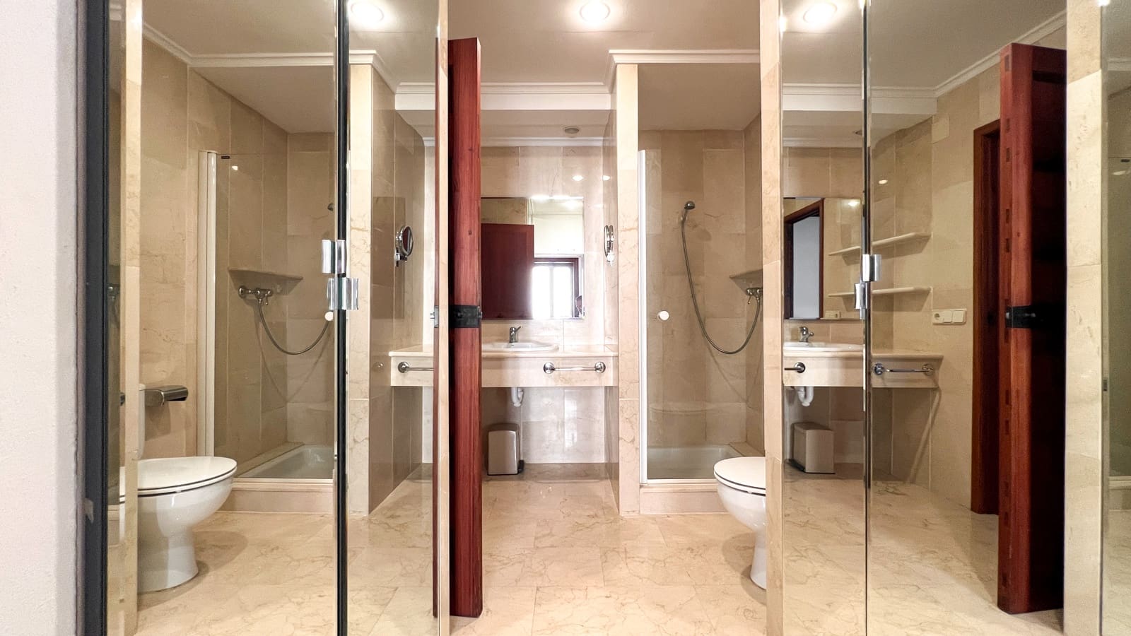 8 soveværelse Byhus til salg i Llucmajor med garage - € 2.000.000 (Ref: 8633877)