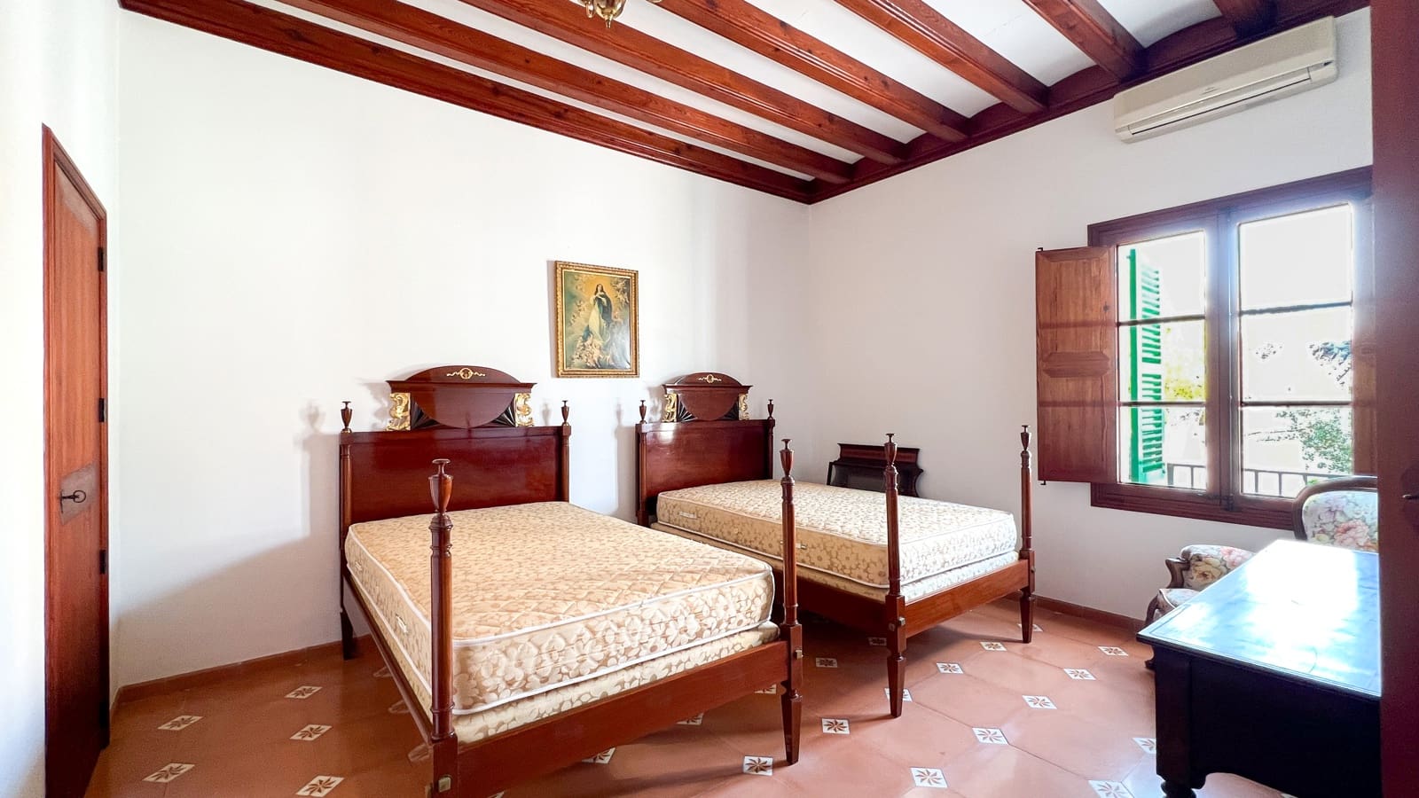 8 soveværelse Byhus til salg i Llucmajor med garage - € 2.000.000 (Ref: 8633877)