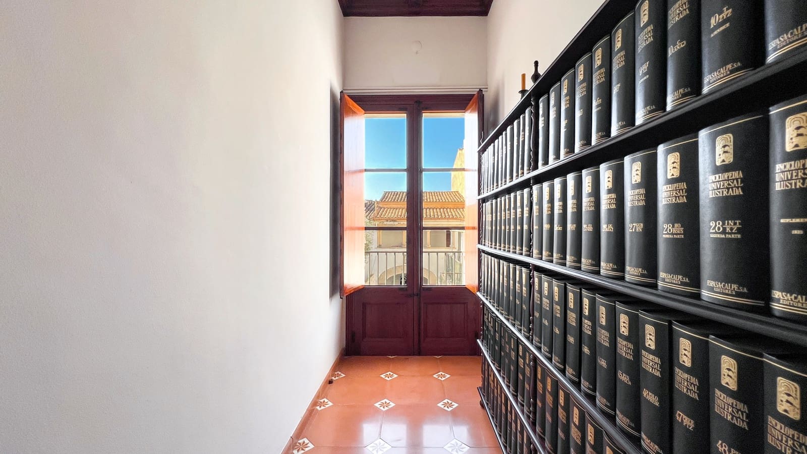 8 soveværelse Byhus til salg i Llucmajor med garage - € 2.000.000 (Ref: 8633877)