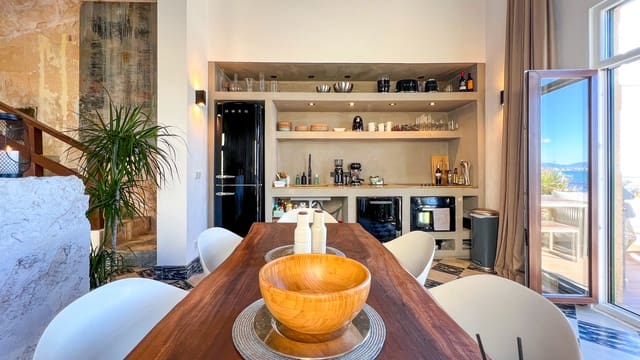 8 soverom Villa til salgs i L'Arenal, Palma de Mallorca - € 1 800 000 (Ref: 8635954)