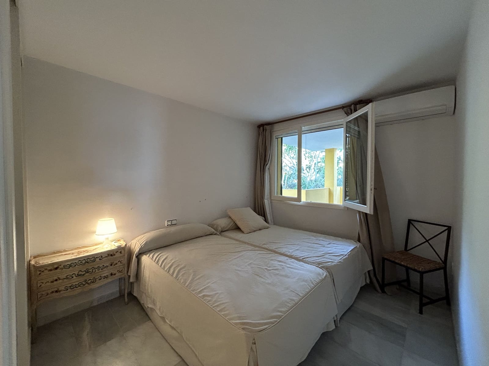 4 bedroom Apartment for rent in Santa Ponsa with pool garage - € 3,500 (Ref: 8661576)