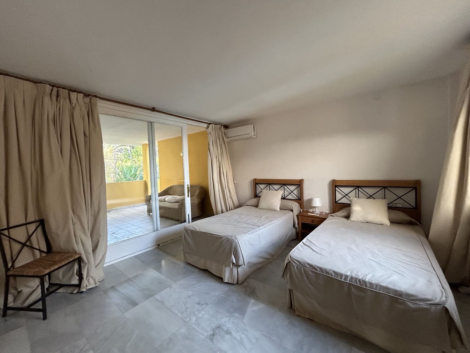 4 bedroom Apartment for rent in Santa Ponsa with pool garage - € 3,500 (Ref: 8661576)