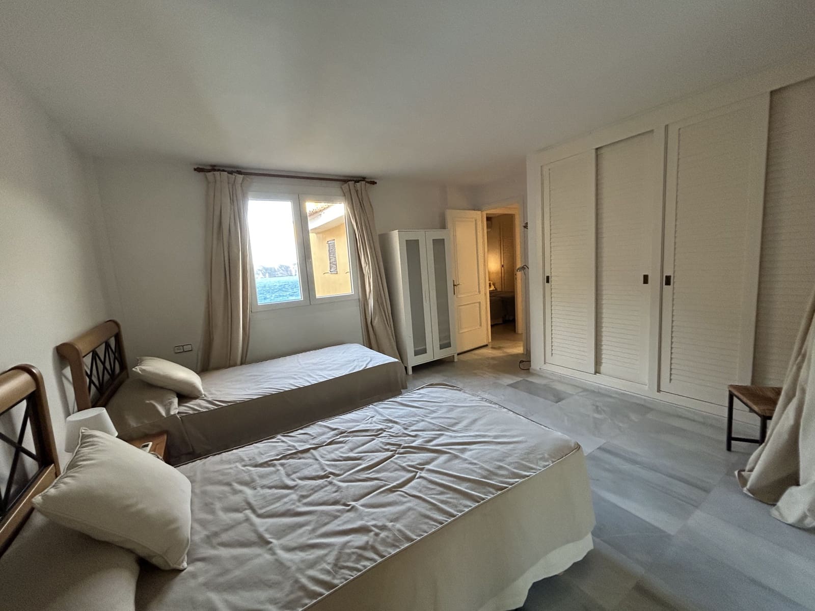 4 bedroom Apartment for rent in Santa Ponsa with pool garage - € 3,500 (Ref: 8661576)