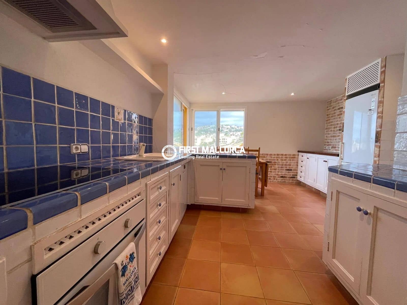 4 soveværelse Lejlighed til leje i Santa Ponsa med swimmingpool garage - € 3.500 (Ref: 8661576)