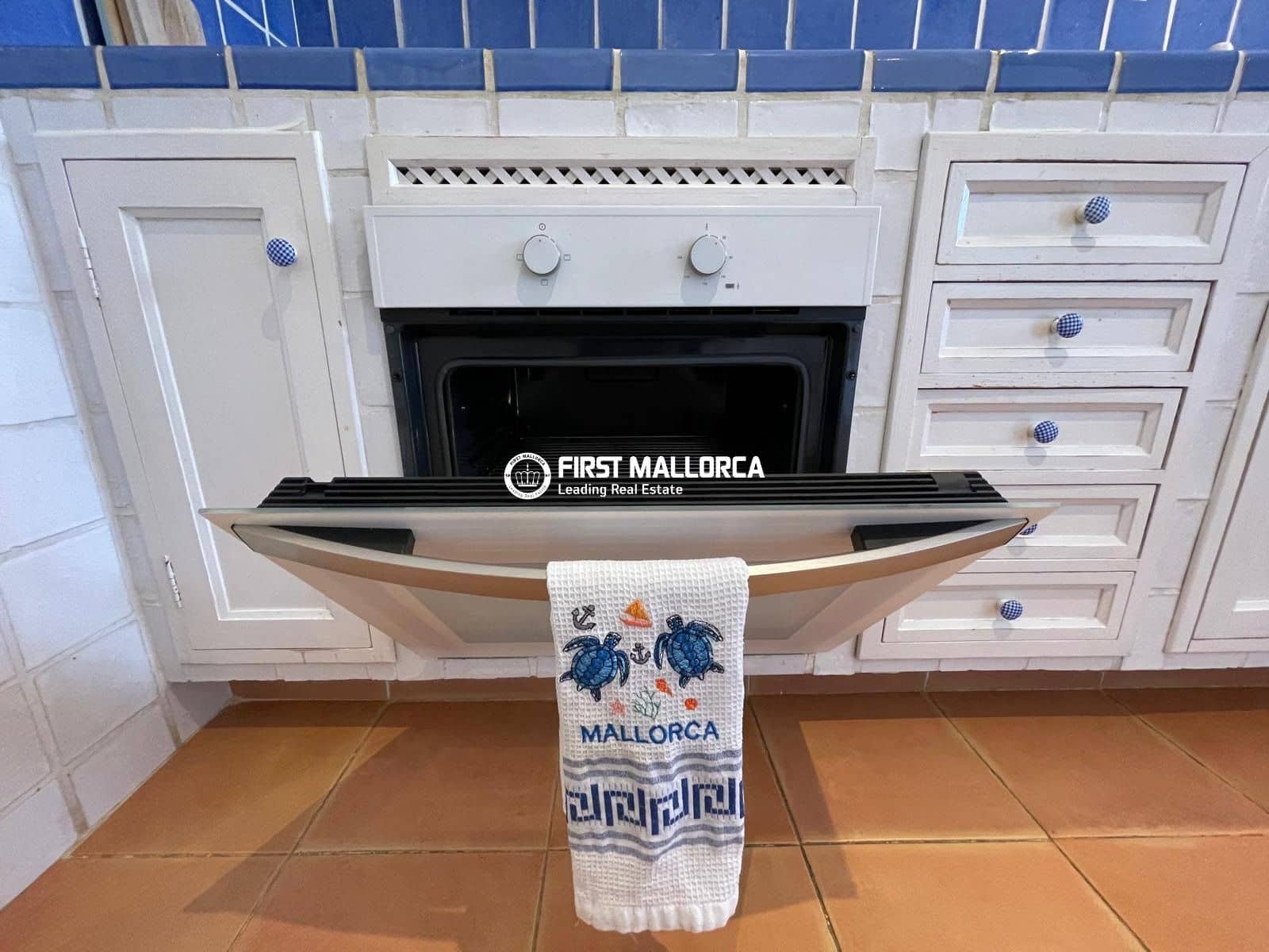 4 soveværelse Lejlighed til leje i Santa Ponsa med swimmingpool garage - € 3.500 (Ref: 8661576)